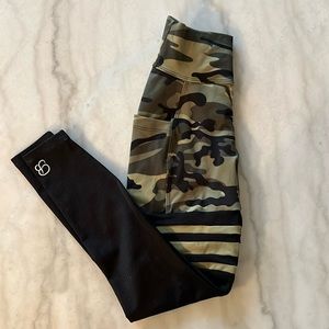 Bombshell camo green thigh high leggings